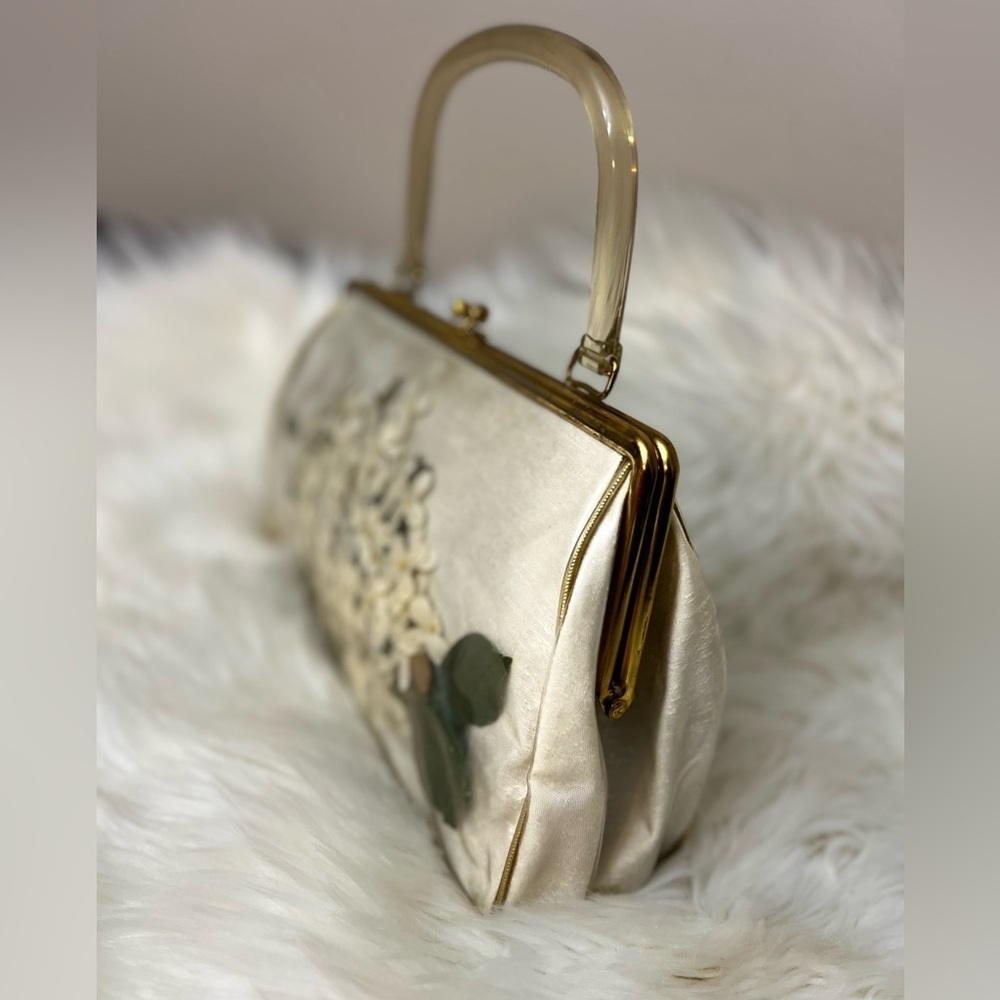 Vintage JR Vinyl Bunch of Daisies Floral Beige Clutch Purse Kiss Clasp 1960s - Picture 3 of 11
